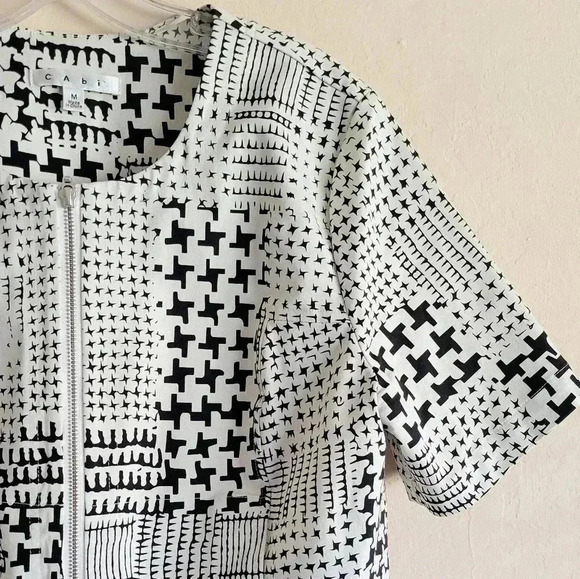 CAbi Coupe Bomber Jacket Ivory & Black Size M Style # 931 - Picture 4 of 15